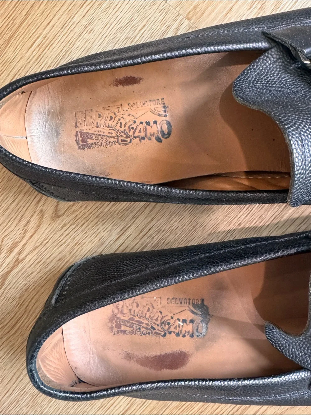 Men's Ferragamo Black Leather Loafers